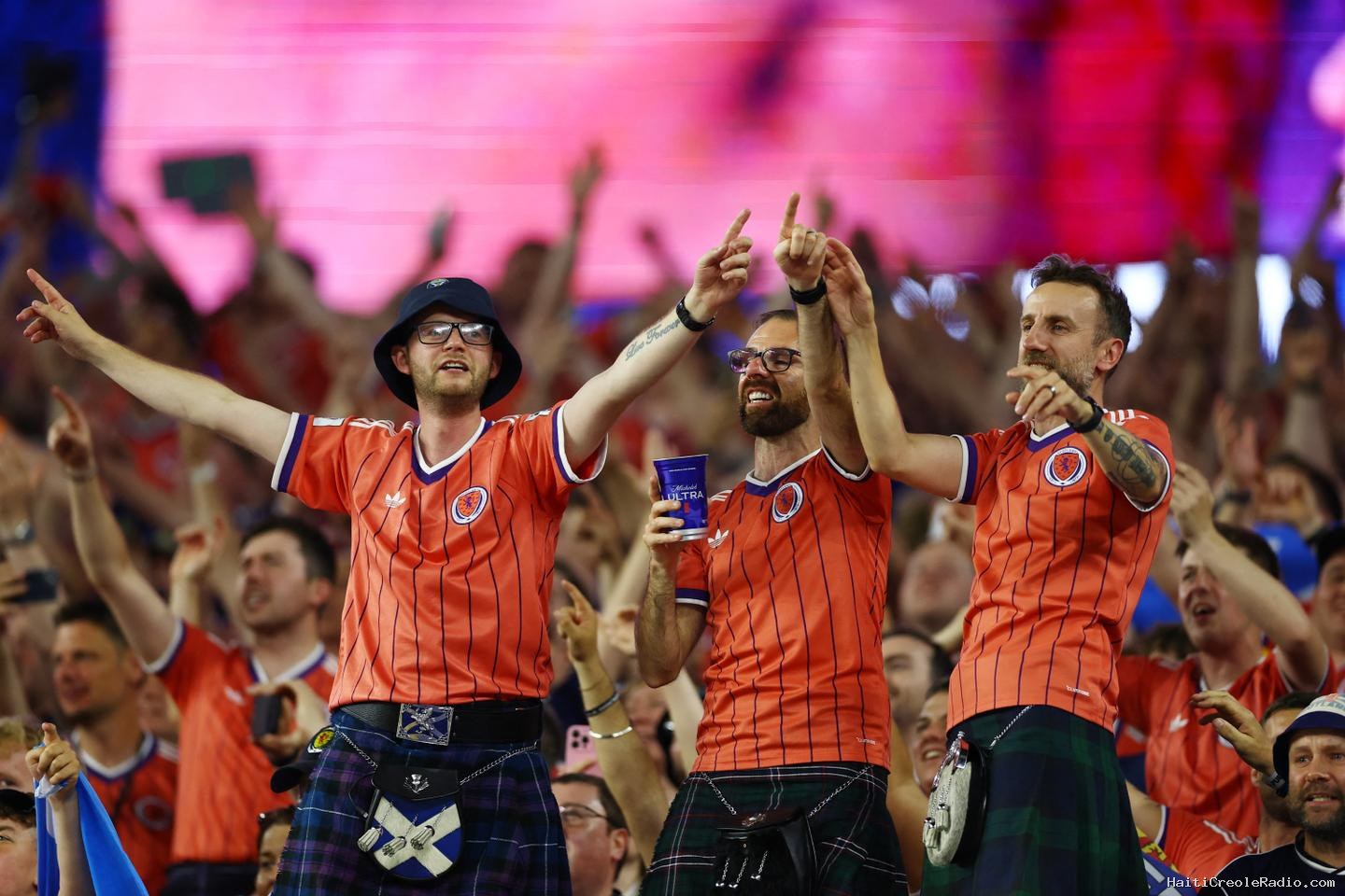« 28 ans qu’on attendait ce moment ! » : les supporteurs écossais présents en masse à la Coupe du monde de football