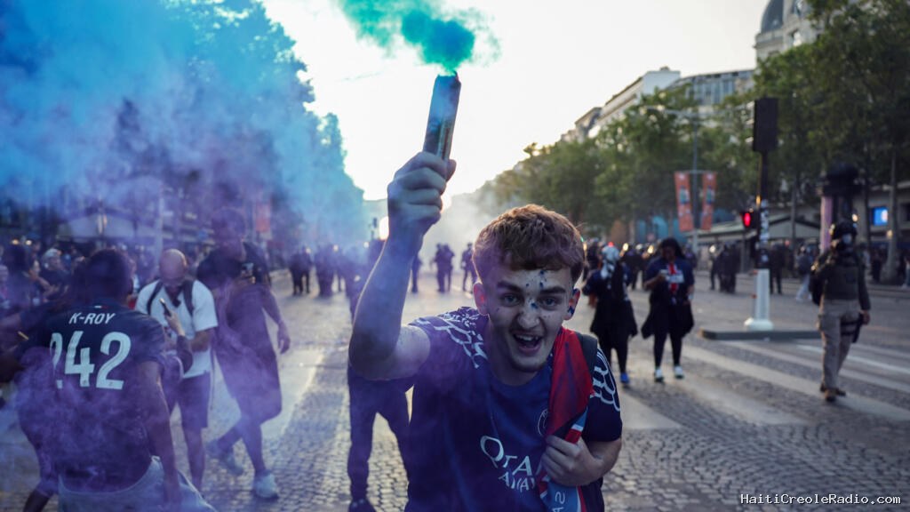 À L'ÉCOUTE - Le PSG entre dans la légende de la Ligue des champions