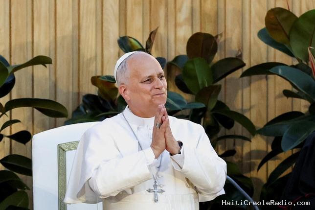 A Madrid, le pape Léon XIV fustige le populisme et l’extrême droite