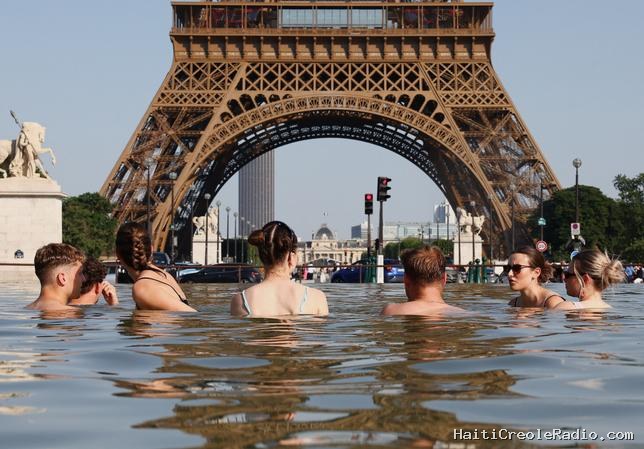 À Paris, sauve-qui-peut contre la fournaise
