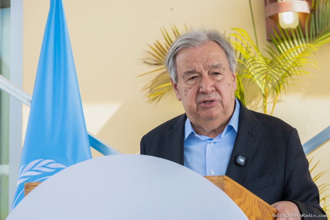 Antonio Guterres en Haïti: le directeur général du laboratoire mondial des crises vient prendre des échantillons
