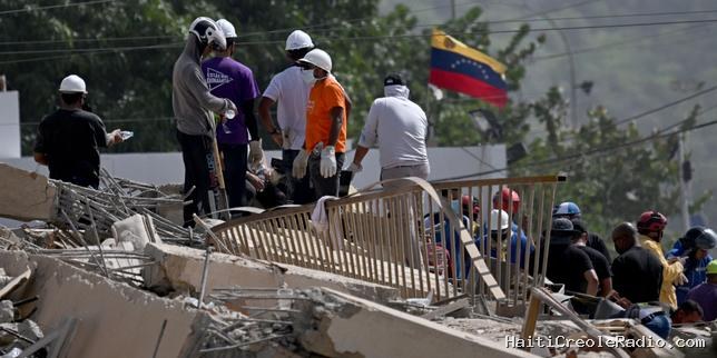 Après le double séisme au Venezuela, les habitants appellent à l’aide pour sortir les survivants des ruines