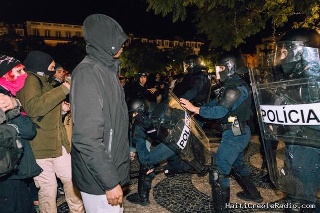 Au Portugal, l’État tente d’étouffer la colère sociale “à coups de matraque”