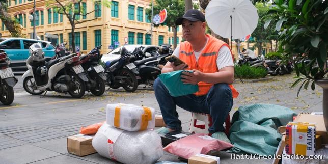 Au Vietnam, la folle envolée de la vente en ligne