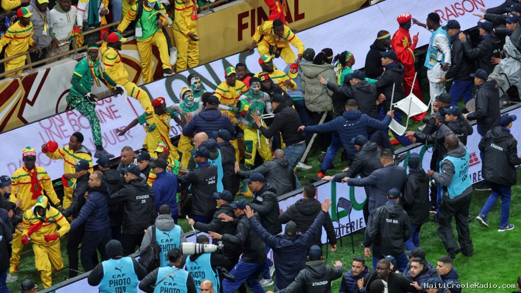 CAN 2025: le roi du Maroc Mohammed VI gracie les supporters sénégalais emprisonnés