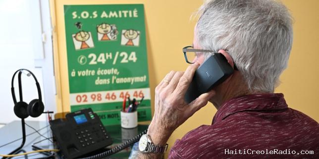 Chez SOS-Amitié, recourir à l’IA n’est « pas envisagé, ni envisageable »