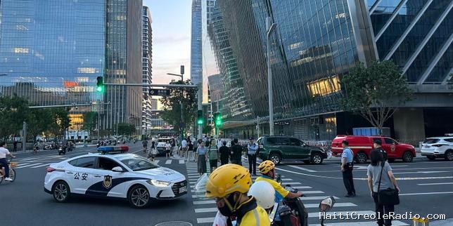 Chine : un petit avion s’est écrasé dans le plus haut gratte-ciel de Pékin