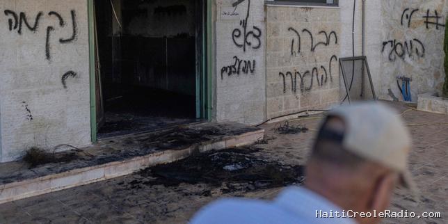 Cisjordanie : une mosquée incendiée par des colons israéliens, selon les autorités