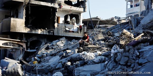 Dans la bande de Gaza, une famille a été tuée par une frappe israélienne, dont un nourrisson