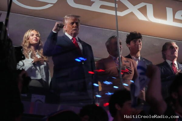 Donald Trump hué lors de la finale de la NBA à New York