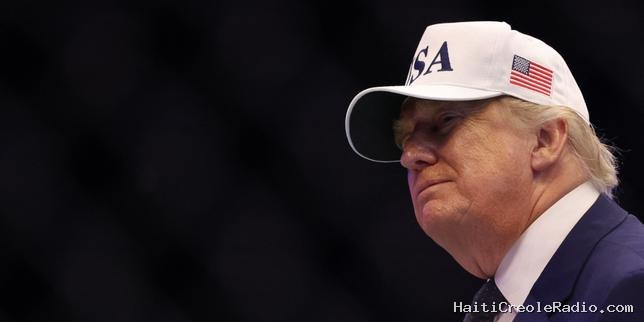 Donald Trump menace la France de droits de douane de 100 % sur le vin si Paris ne supprime pas sa taxe sur les services numériques