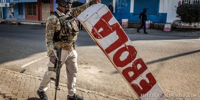 Ebola : violent bras de fer autour d’un centre de quarantaine américain au Kenya