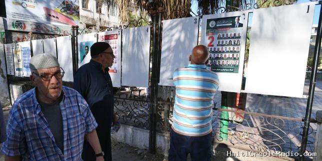 En Algérie, le verrouillage du jeu électoral fait craindre une abstention massive