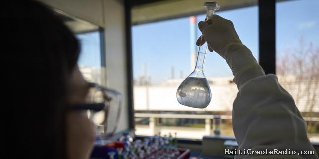 En Centre-Val de Loire, la vallée du médicament résiste aux pressions nées de la guerre au Moyen-Orient