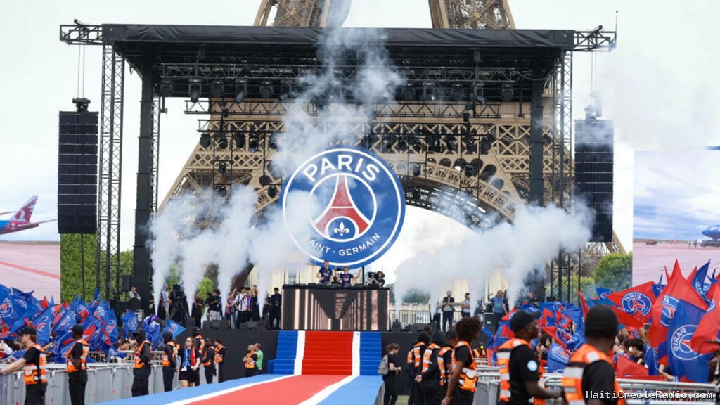 EN DIRECT - Après le deuxième sacre du PSG en Ligue des champions, les festitivités commencent au Champ-de-Mars