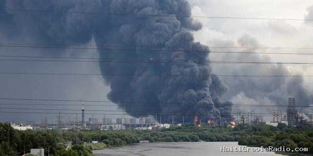 EN DIRECT, guerre en Ukraine | Explosion d’une raffinerie dans la région de Moscou après une attaque ukrainienne : le maire de la capitale russe annonce que le feu est quasiment maîtrisé