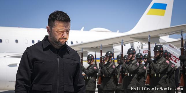 EN DIRECT, guerre en Ukraine : Kiev « riposte à juste titre », estime Volodymyr Zelensky, après des attaques nocturnes ukrainiennes en Russie