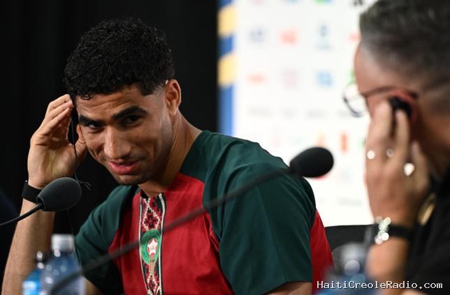 “En español, no” : pendant la Coupe du monde, la Fifa fait appliquer un strict protocole linguistique