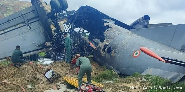 En Inde, cinq morts dans le crash d’un avion de transport militaire