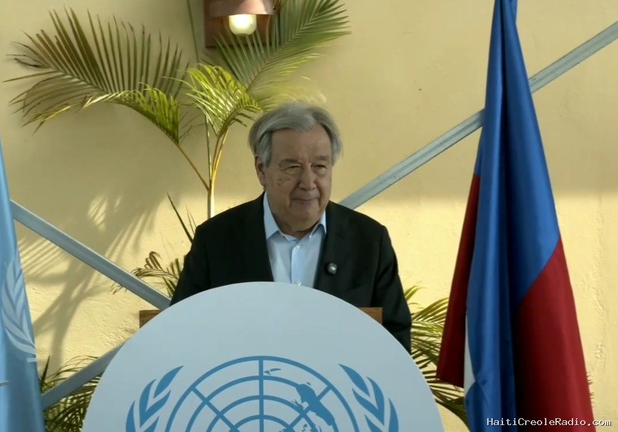 En visite en Haïti, le chef de l’ONU a demandé « pardon » aux victimes des gangs