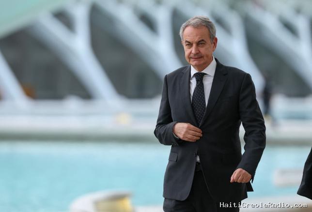 Espagne : l’ex-Premier ministre Zapatero visé par une enquête, la gauche “sous le choc”