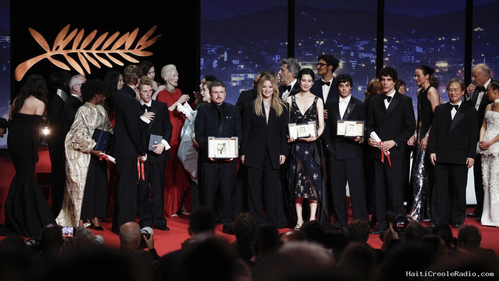 Festival de Cannes 2026 : la Palme d'or pour "Fjord" de Cristian Mungiu, Bolloré en fond de scène