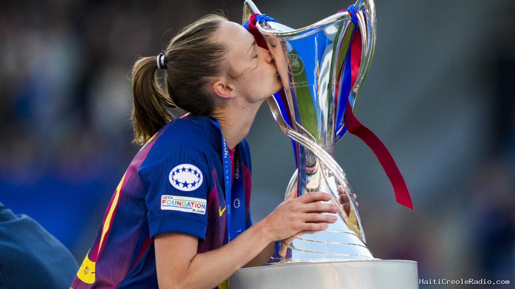 Football: l'OL s’incline lourdement en finale de Ligue des champions face au FC Barcelone