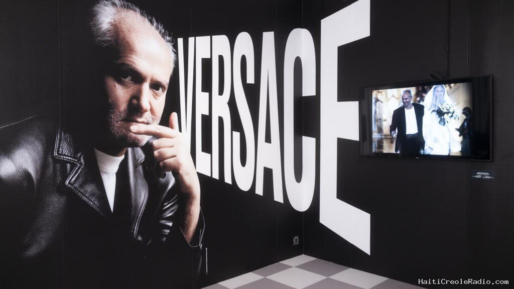 Gianni Versace au Musée Maillol: immersion dans l’univers glamour et audacieux du maître du «Made in Italy»