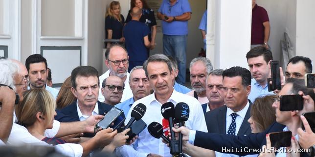 Grèce : des attentats font un mort et quatre blessés chez des cadres conservateurs du parti au pouvoir