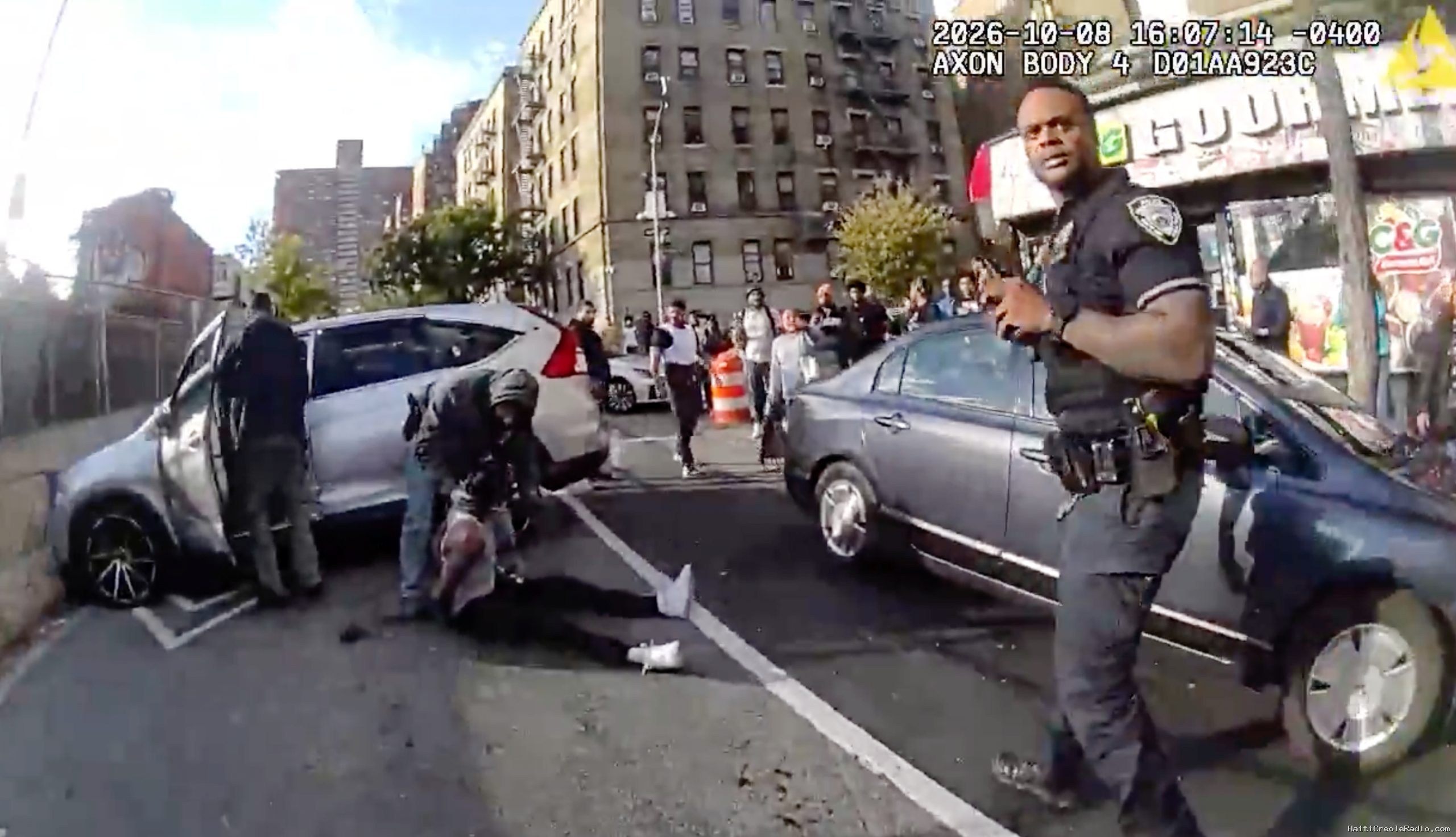ICE agent shoots New Yorker, drawing rebuke from Mamdani and Hochul