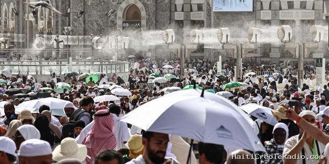 L’Arabie saoudite accueille 1,5 million de musulmans qui entament leur pèlerinage à La Mecque, sur fond de tractations de paix
