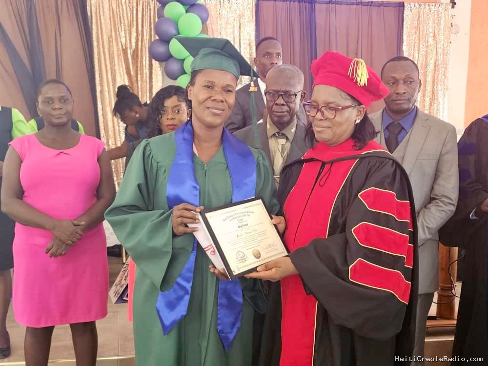 L’ENEPE célèbre la graduation de sa première promotion « Jean Piaget » à Plaine du Nord et réaffirme son engagement pour une éducation de qualité