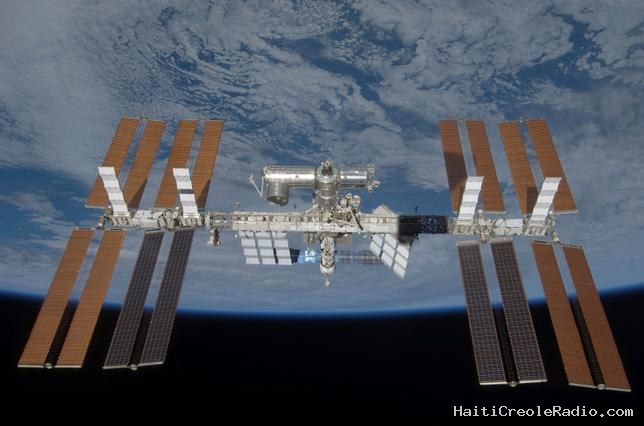L’équipage de l’ISS évacué vers son vaisseau le temps de réparer une fuite dans la station
