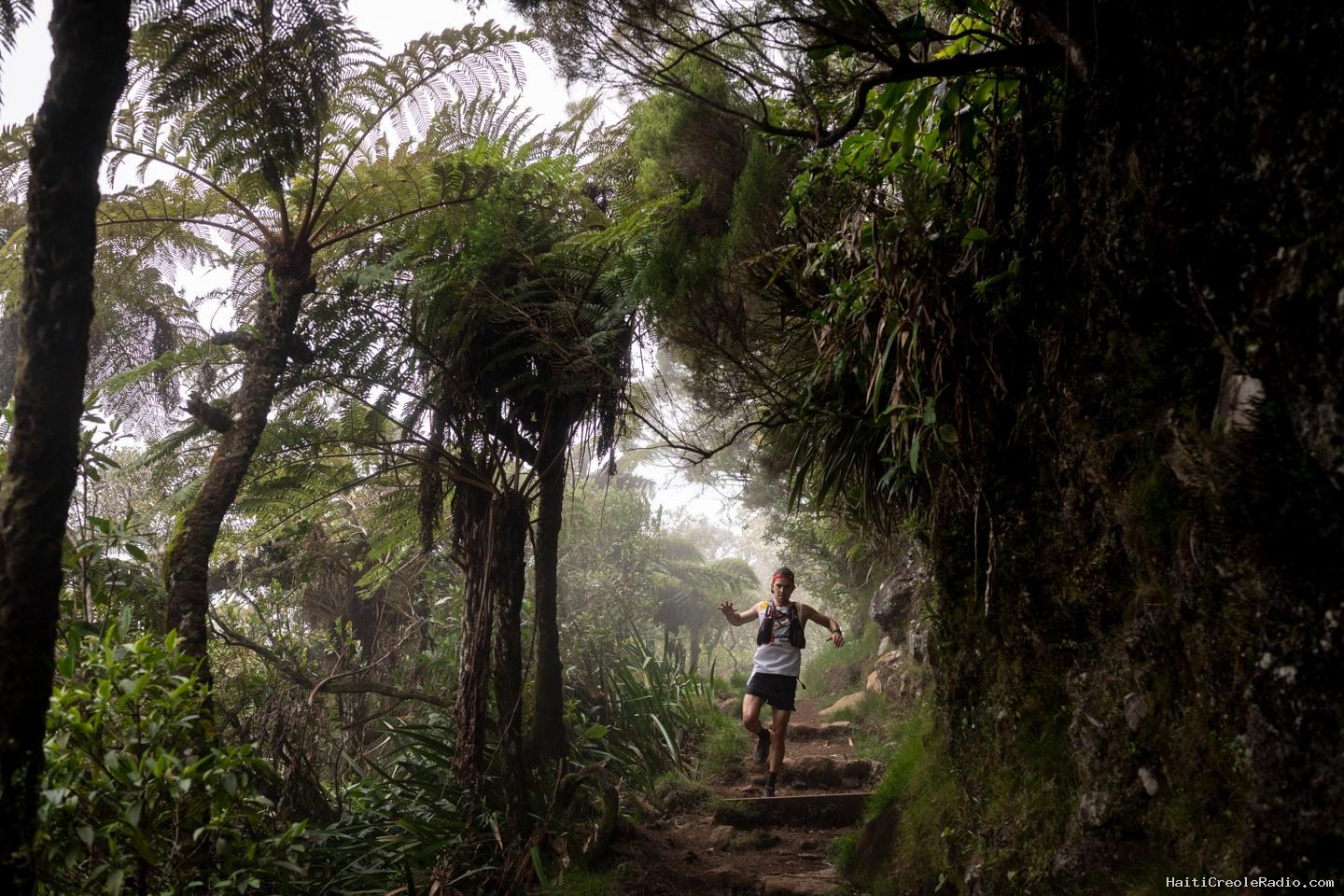 La Diagonale des fous, géant de l’ultra-trail et locomotive touristique à La Réunion, face aux défis environnementaux