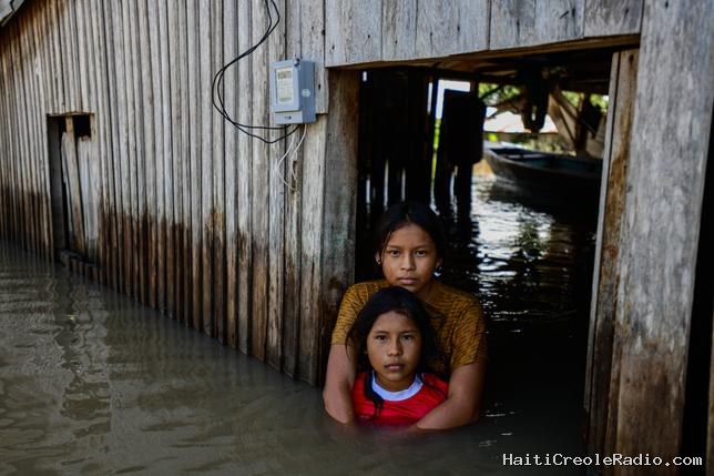 La moitié des enfants dans le monde sont touchés par au moins trois aléas climatiques concomitants