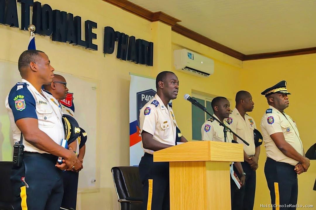 La PNH présente le bilan de ses opérations sécuritaires à Port-au-Prince et dans l’Artibonite et annonce des réformes institutionnelles