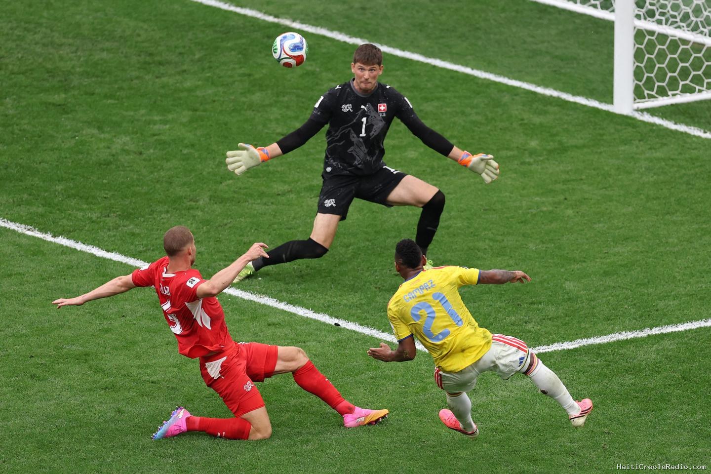 La Suisse élimine la Colombie en huitièmes de finale de la Coupe du monde grâce à la prestation de son gardien, Gregor Kobel