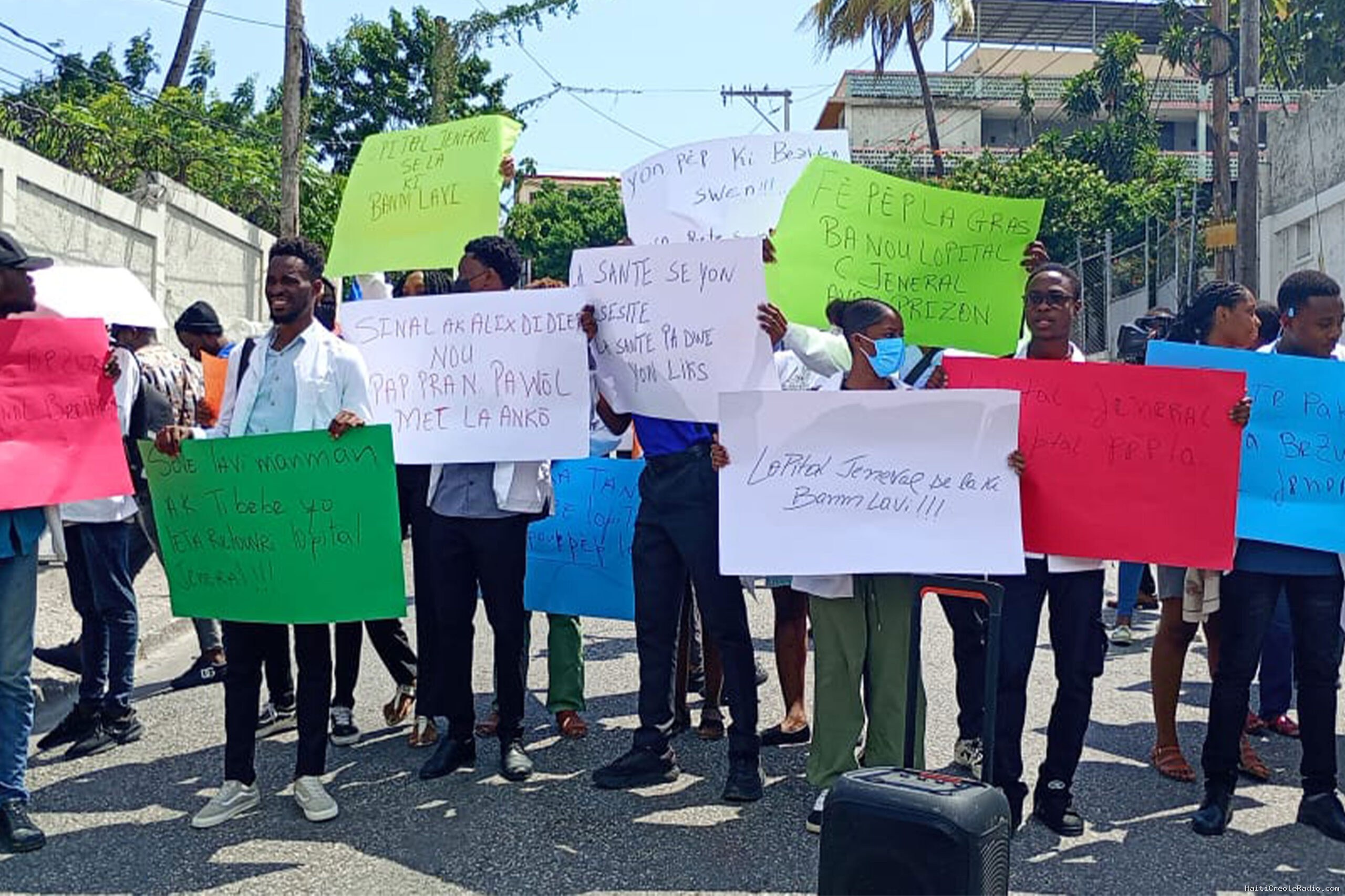Manifestation d’étudiants en médecine !