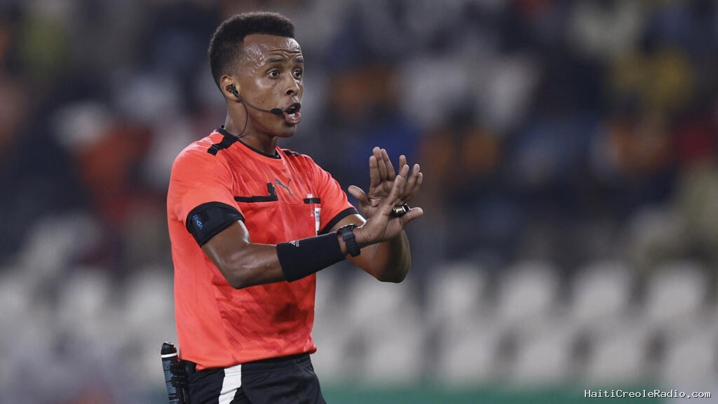 Mondial 2026: «La Fifa se dédouane lâchement en abandonnant l'arbitre somalien Omar Artan», dénonce Joseph-Antoine Bell
