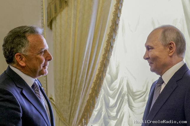 Moscou libère un prisonnier américain, Witkoff qualifie Poutine d’“humaniste”
