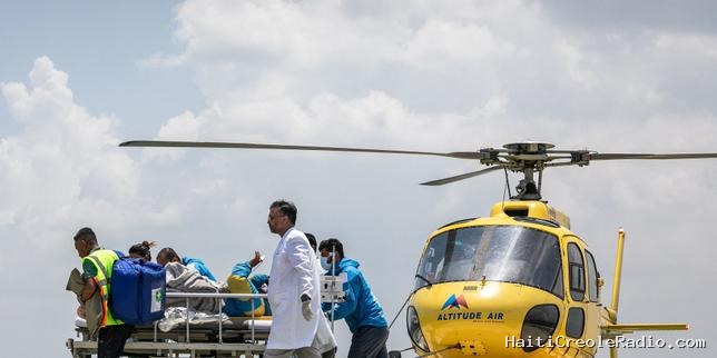 « Nous avions abandonné tout espoir » : un guide népalais porté disparu dans l’Everest retrouvé vivant six jours après