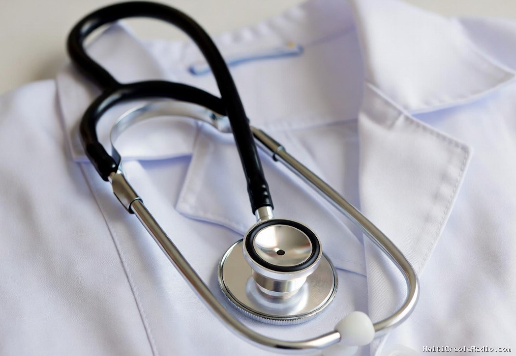 Port-au-Prince — Des gaz lacrymogènes contre des étudiants en médecine réclamant la réouverture de l’Hôpital général