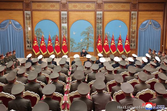 “Qu’il est fatigant de diriger seul un pays !” : un livre révèle l’intimité du dictateur nord-coréen Kim Jong-un