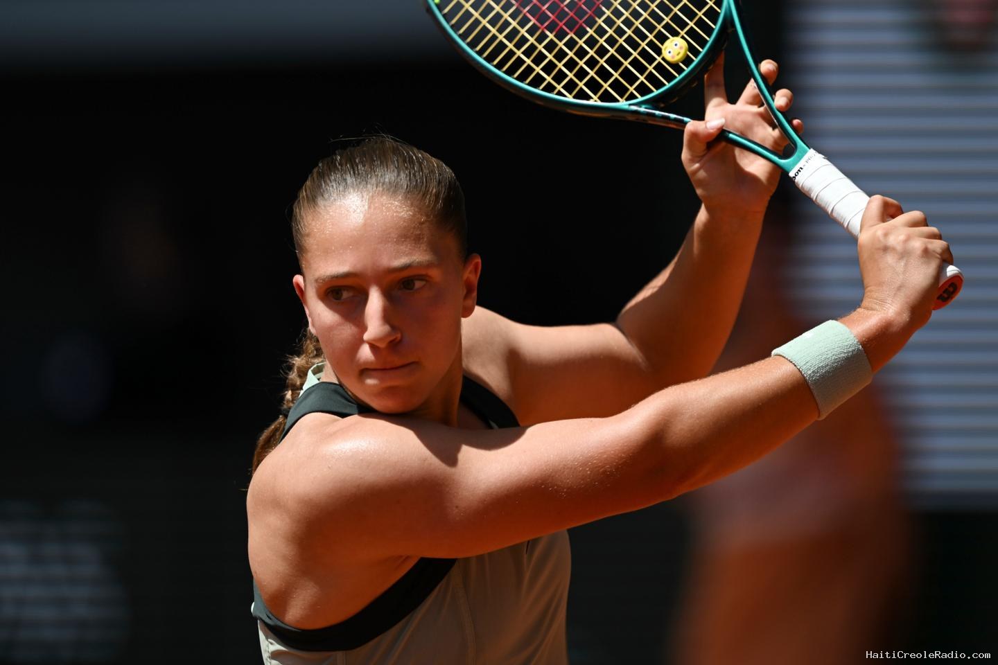 Roland-Garros 2026 : Diane Parry, qualifiée pour la deuxième semaine, redonne le sourire aux Bleues