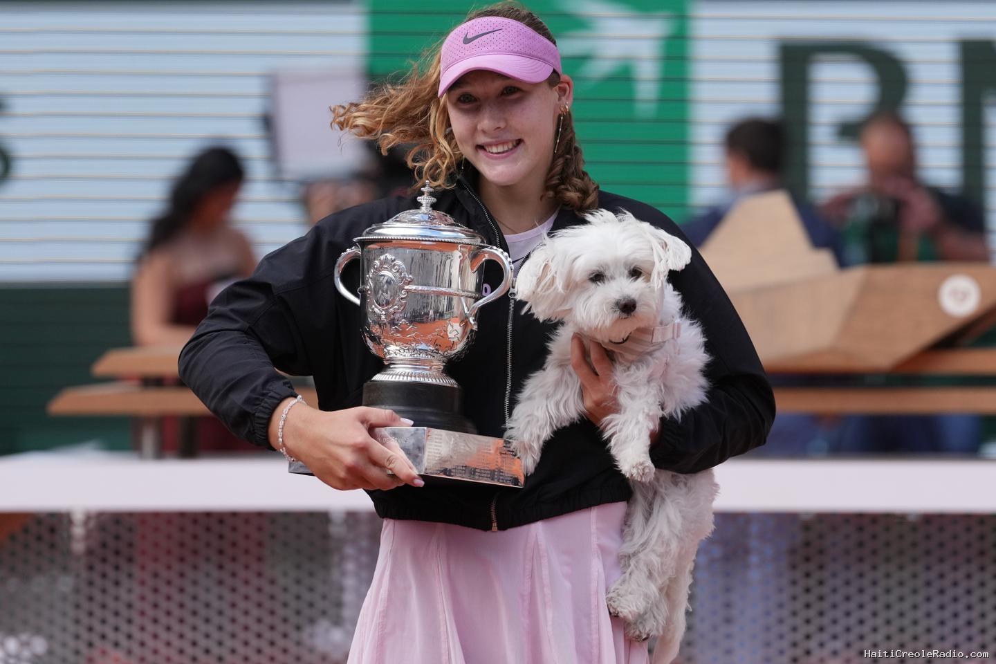 Roland-Garros 2026 : Mirra Andreeva a résisté à tous les vents contraires pour entrer dans le cercle des vainqueures en Grand Chelem