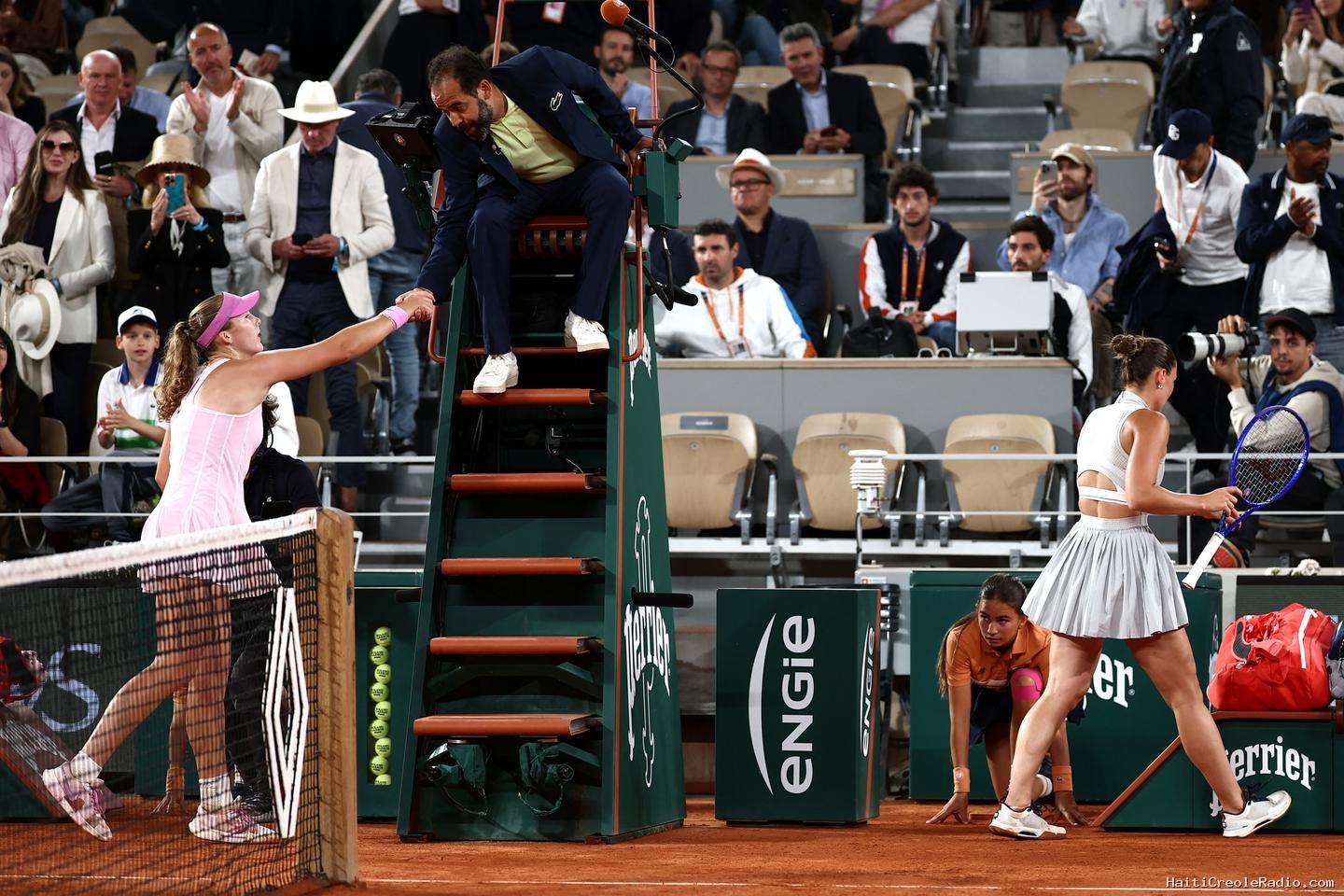 Roland-Garros 2026 : Mirra Andreeva remporte, face à Marta Kostyuk, une demi-finale sur fond de guerre en Ukraine