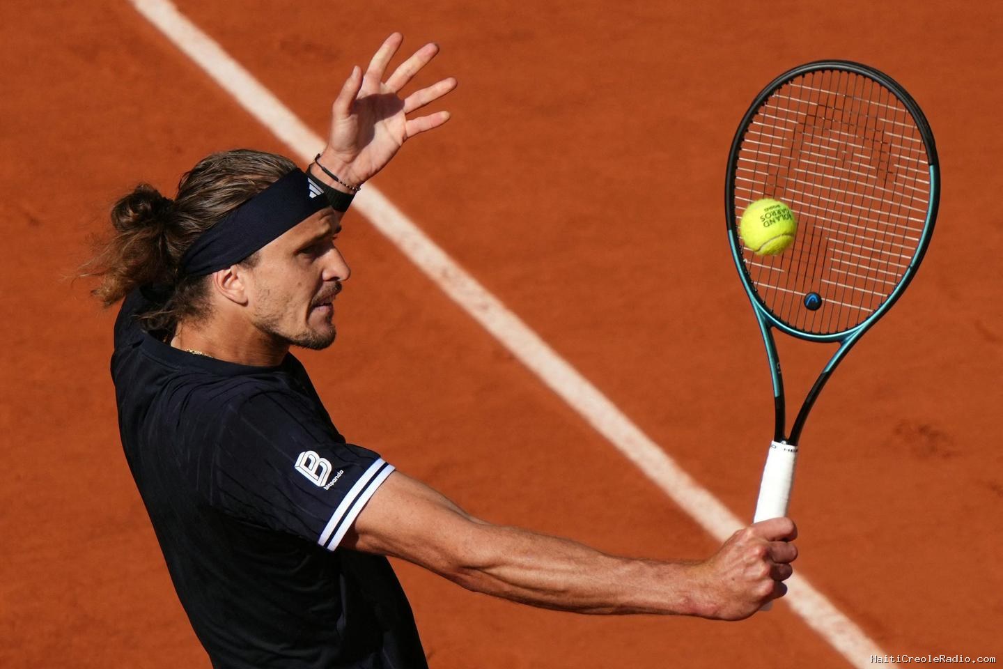 Roland-Garros 2026 : un jeu plus agressif et peu de temps passé sur le court, la stratégie payante d’Alexander Zverev pour se hisser en finale
