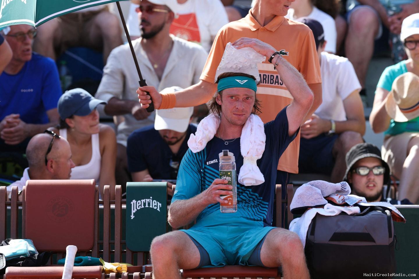 Roland-Garros : comment les joueurs s’acclimatent à la fournaise qui écrase les courts