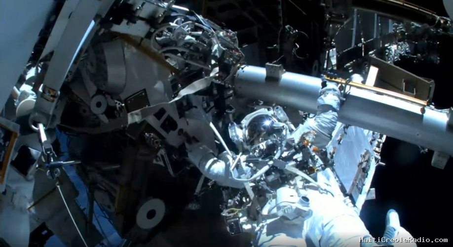 Second spacewalk completed for Sophie Adenot