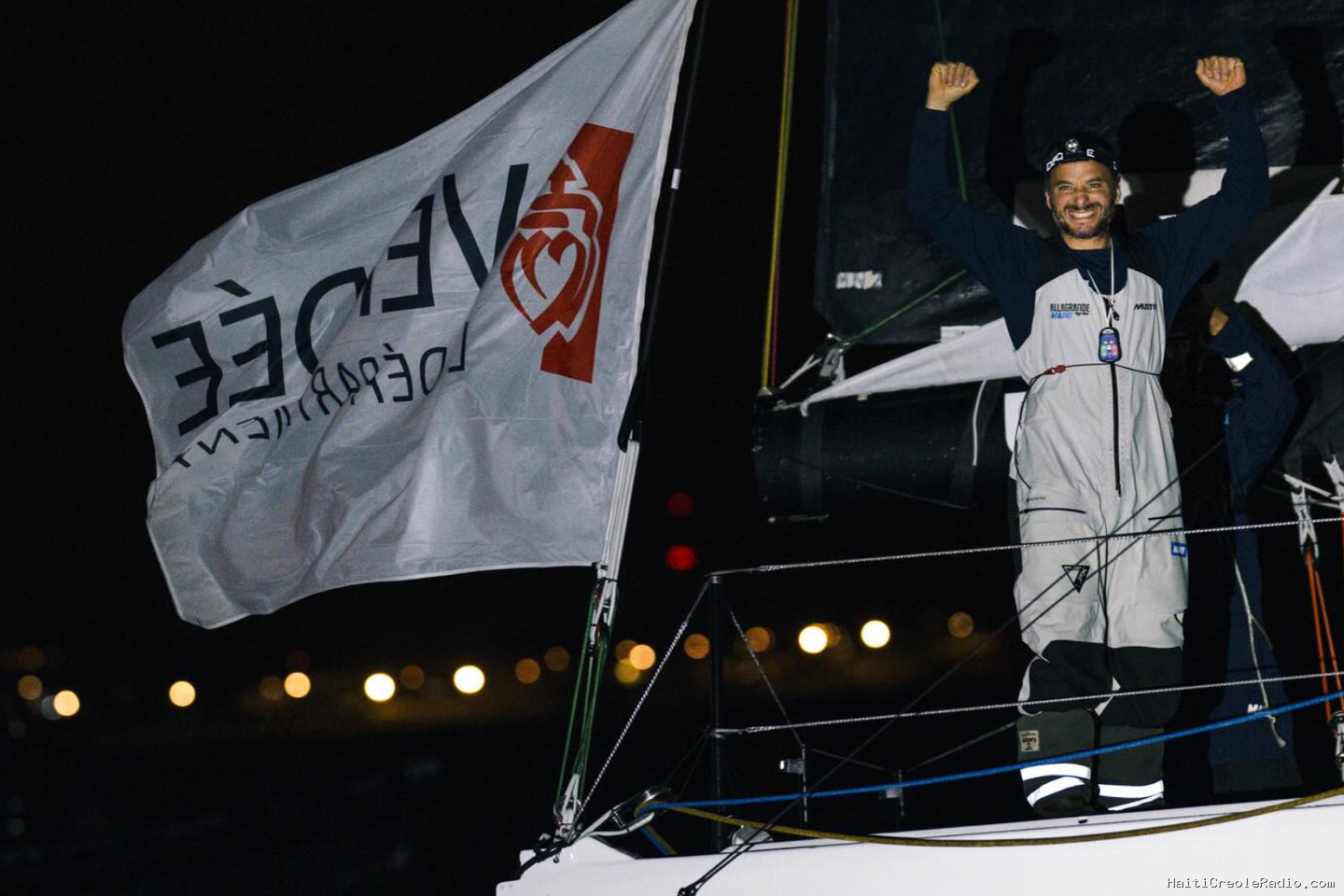 Voile : l’Italien Ambrogio Beccaria remporte la Vendée Arctique au terme d’une remontée spectaculaire